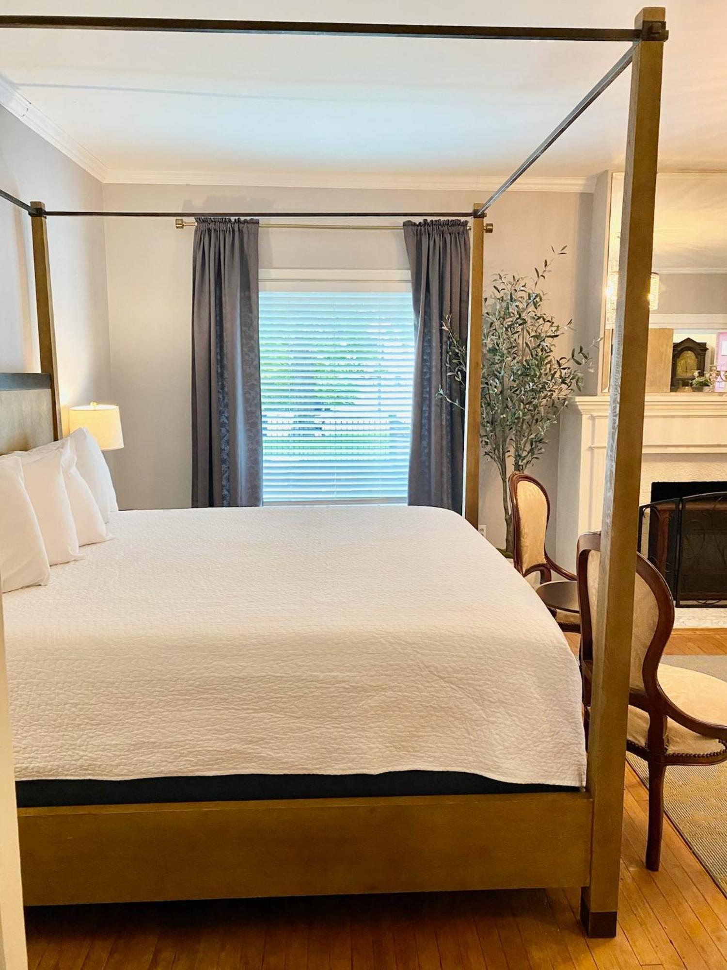 マウント・プレザント The Ginkgo Tree Bed & Breakfast エクステリア 写真